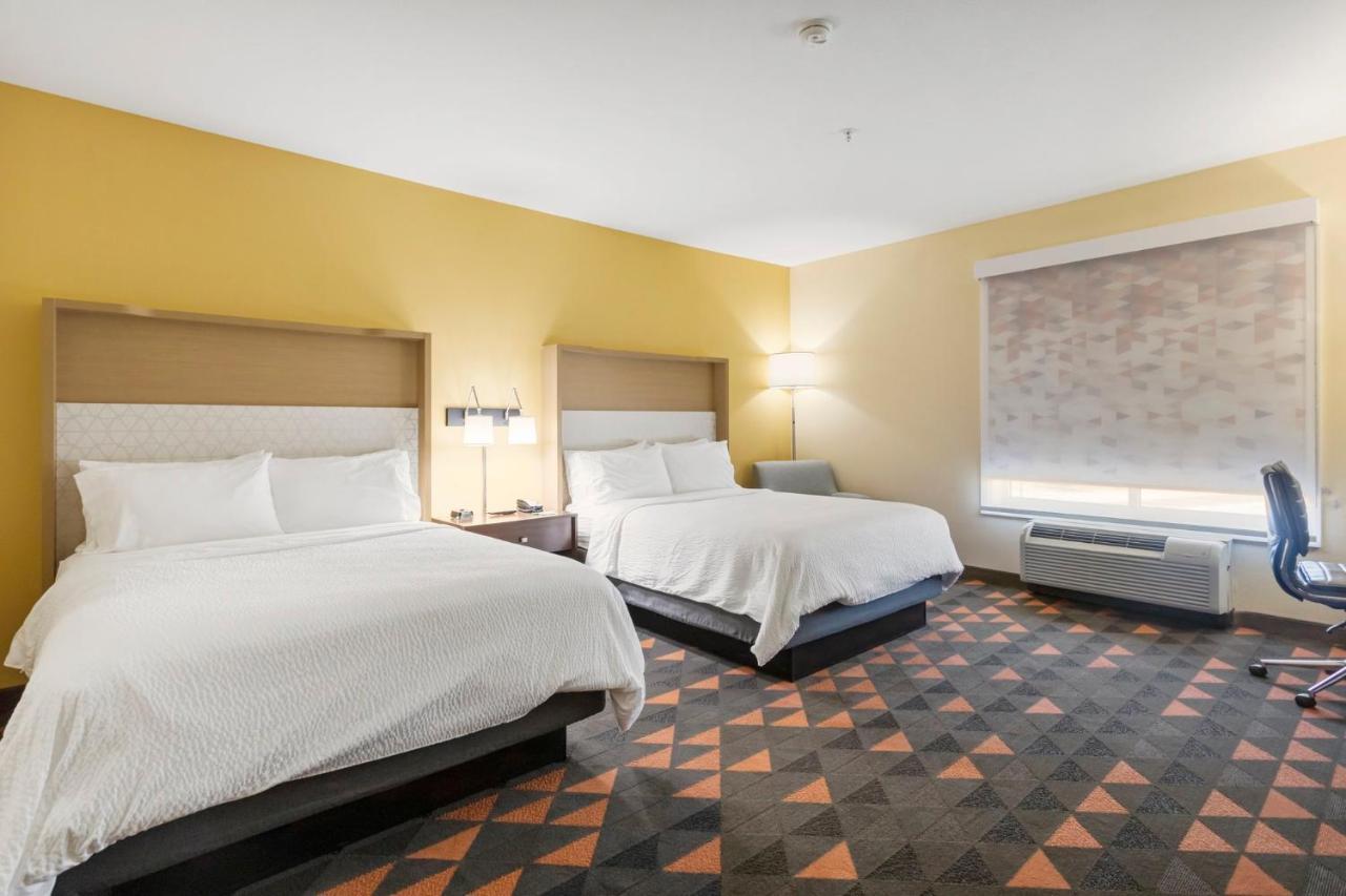 Holiday Inn Hotel & Suites Waco Northwest By Ihg Bellmead Esterno foto
