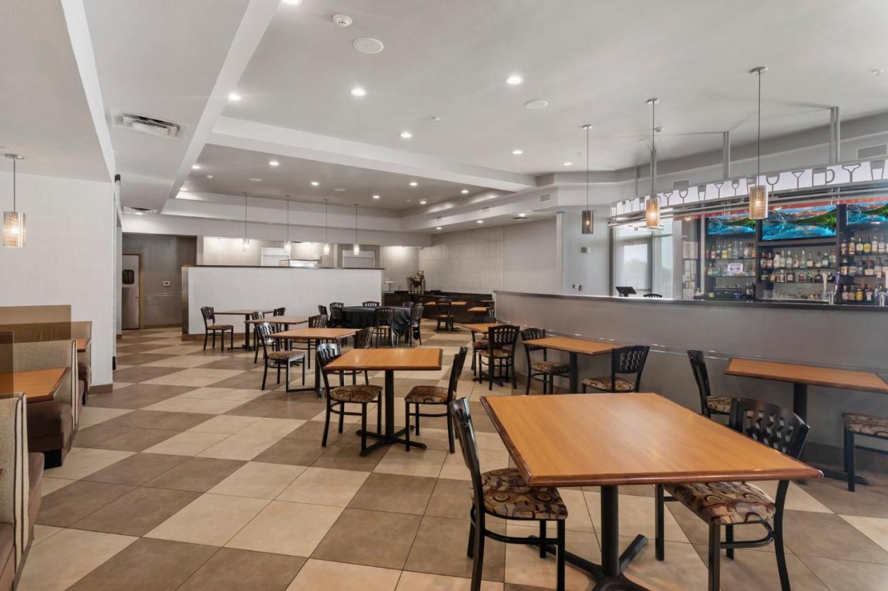 Holiday Inn Hotel & Suites Waco Northwest By Ihg Bellmead Esterno foto