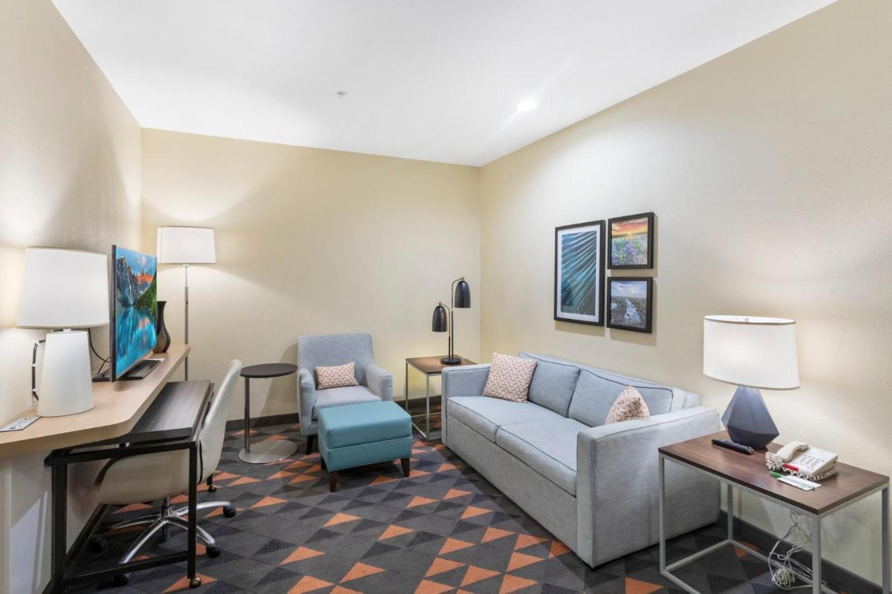 Holiday Inn Hotel & Suites Waco Northwest By Ihg Bellmead Esterno foto