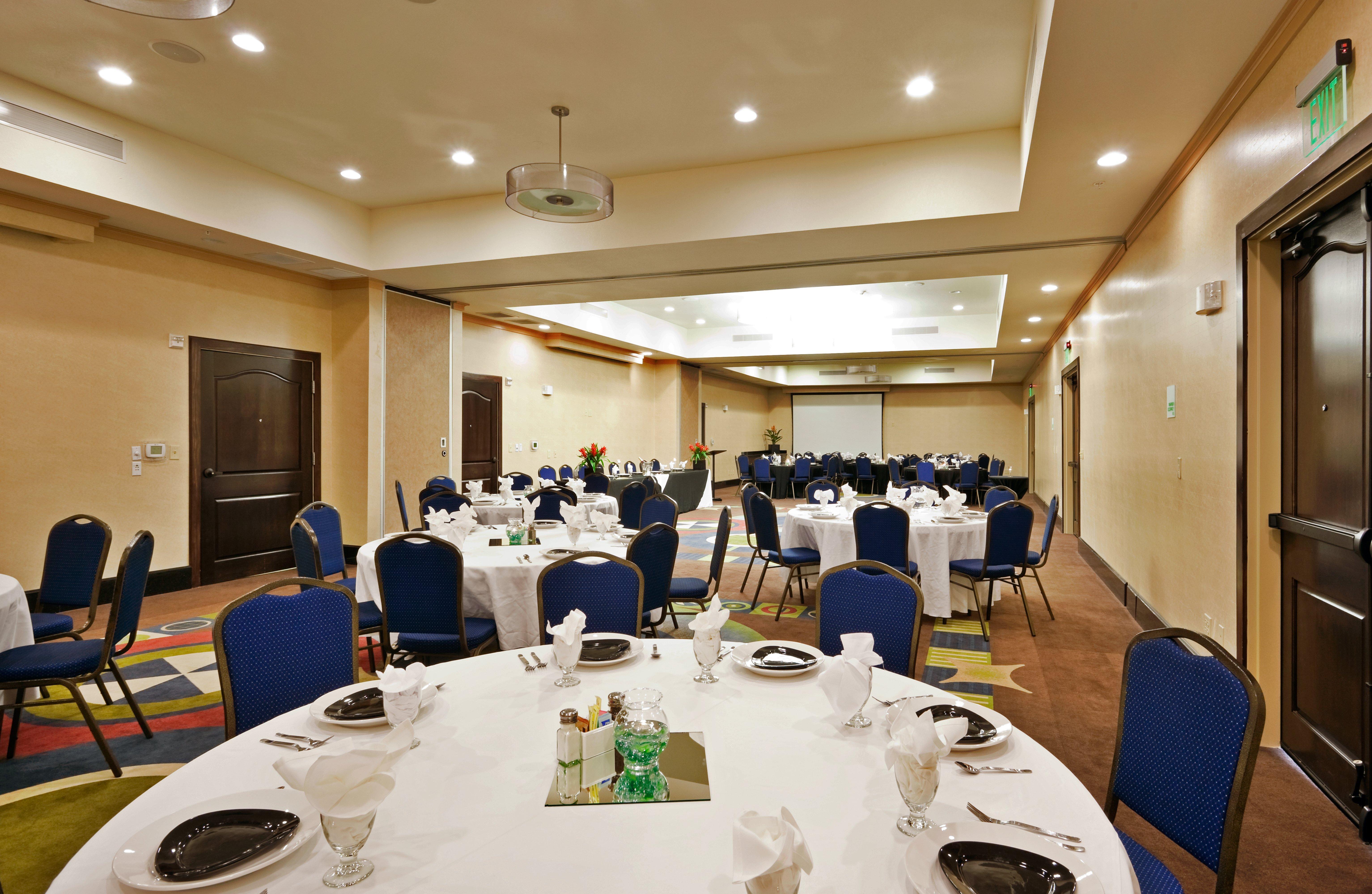 Holiday Inn Hotel & Suites Waco Northwest By Ihg Bellmead Esterno foto
