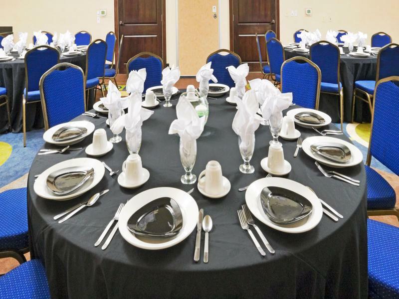 Holiday Inn Hotel & Suites Waco Northwest By Ihg Bellmead Esterno foto